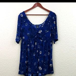 Torrid NWT Baby Doll Floral Top size 1